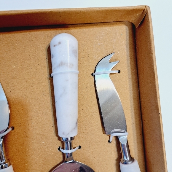 Blanc‎ Marble Cheese Knives Set of 3 - Picture 2 of 5